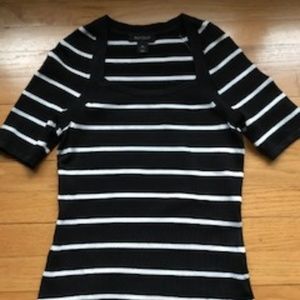 White House Black Market Women's knit top